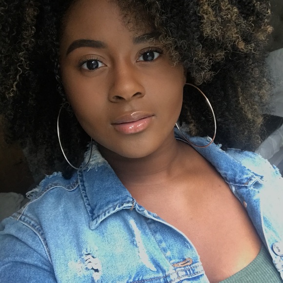 Meet your Posher, Bethanny - Picture 1 of 1